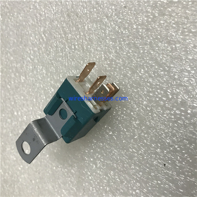 156700-1840 Isuzu Denso Air Conditioning Relay For Construction Machinery